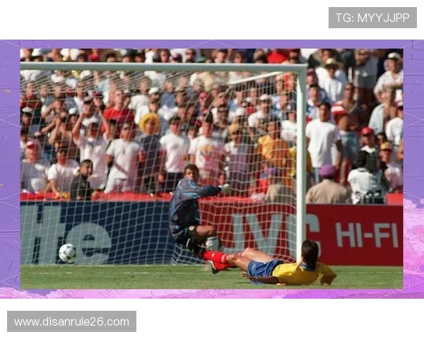 世界杯首个乌龙球引发的争议：裁判判罚与比赛公平性探讨